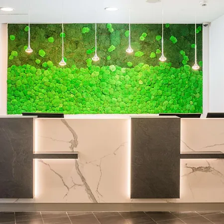 Hotel Element Frankfurt Airport
