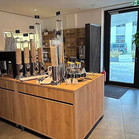 Western Airport Frankfurt Hotel 3*