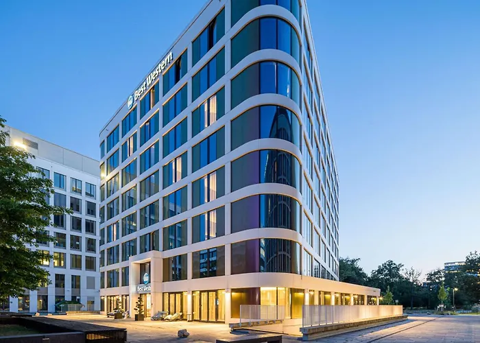 Western Airport Frankfurt Hotel 3*